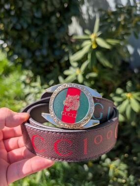 Gucci Brown Textured Leather Belt with Silver Accent.